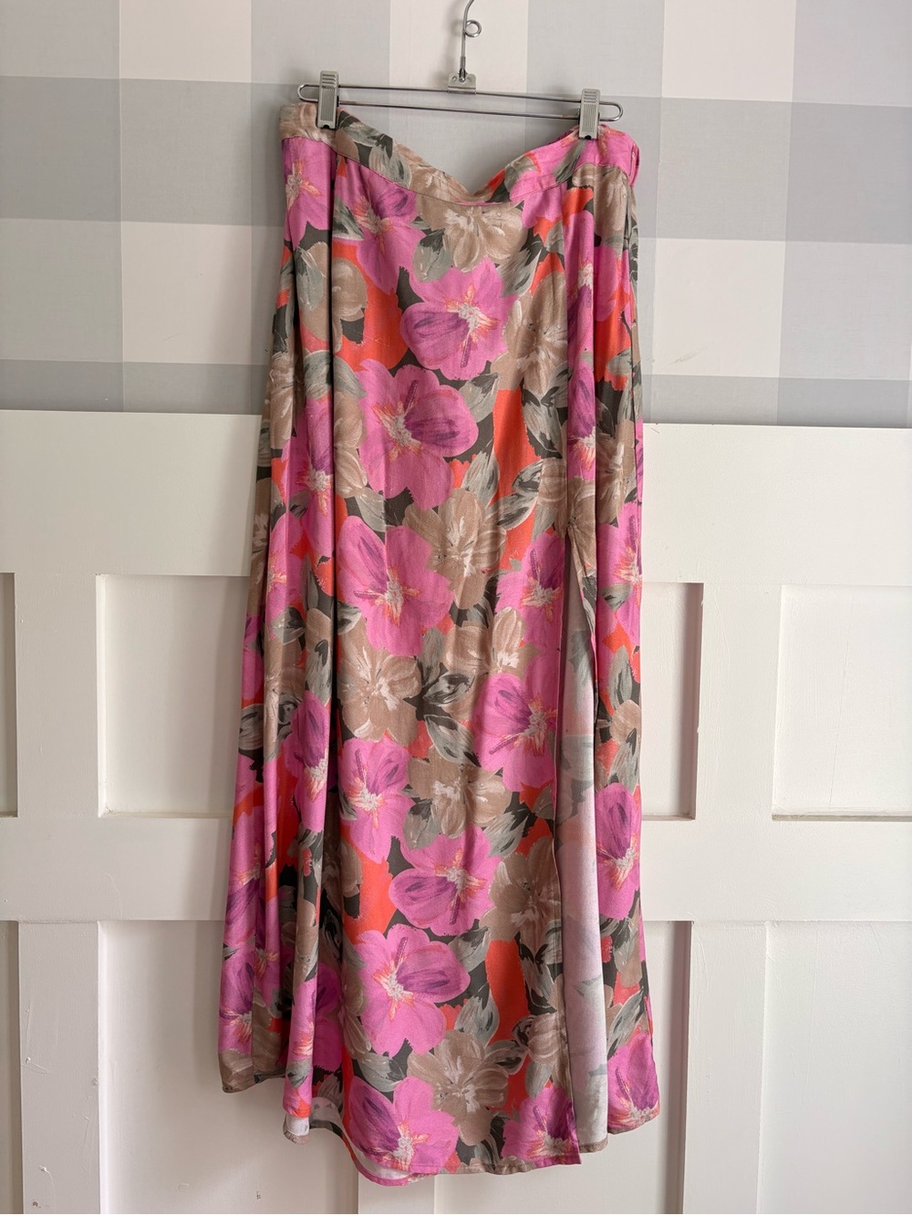 Saltwater LUXE Pink Floral Maxi Skirt Large - Picture 4 of 6